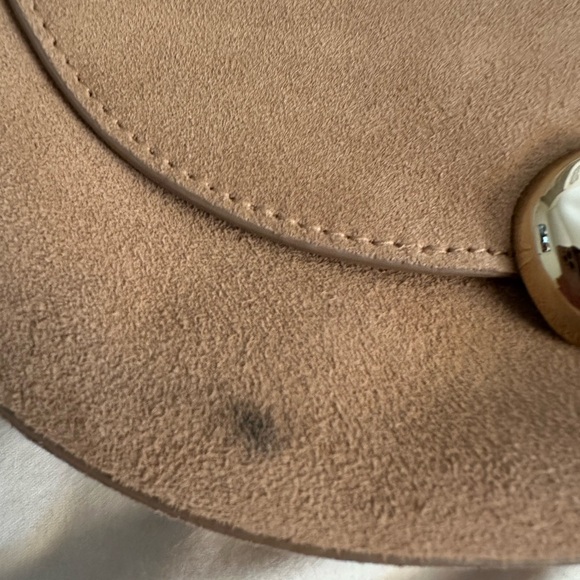 Madewell Dakota Saddle Suede Shoulder Bag in Cumin - Picture 10 of 11